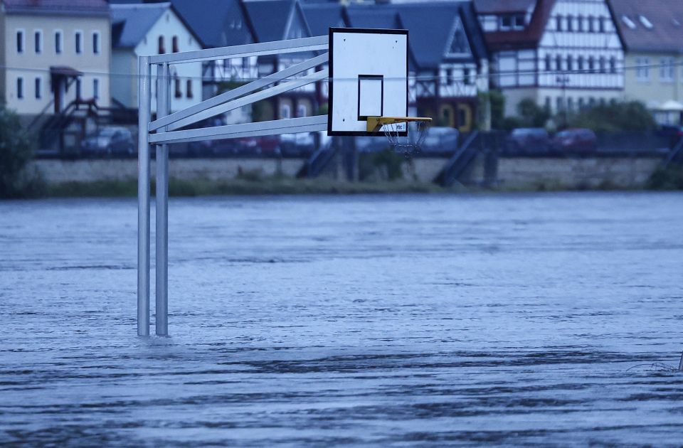 Vučić ponudio pomoć i podršku evropskim zemljama pogođenim poplavama