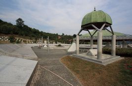 Komemoracija žrtvama srebreničkog genocida danas u Memorijalnom centru Potočari