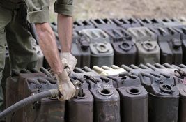 Mali o tome da li ćemo ponovo iz flaša sipati gorivo: Sankcije NIS-u veliki i težak problem