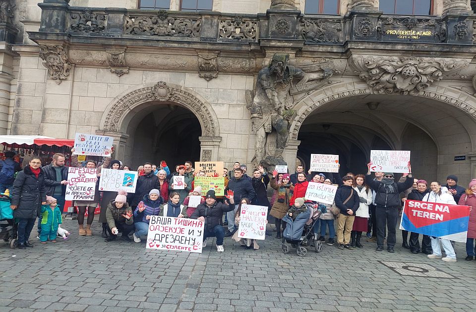 VIDEO Podrška studentima u Srbiji: Od Kembridža, preko Bazela do Malte a tu je i "tetka iz Norveške"