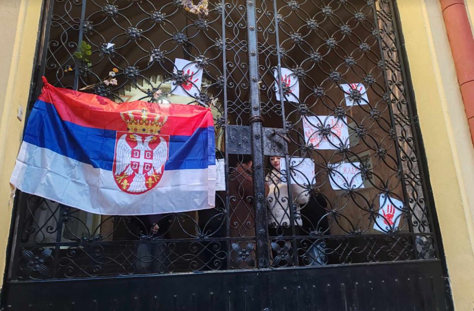 Veliki karlovački protest danas kod Karlovačke gimnazije: Traži se odgovornost za napade na đake