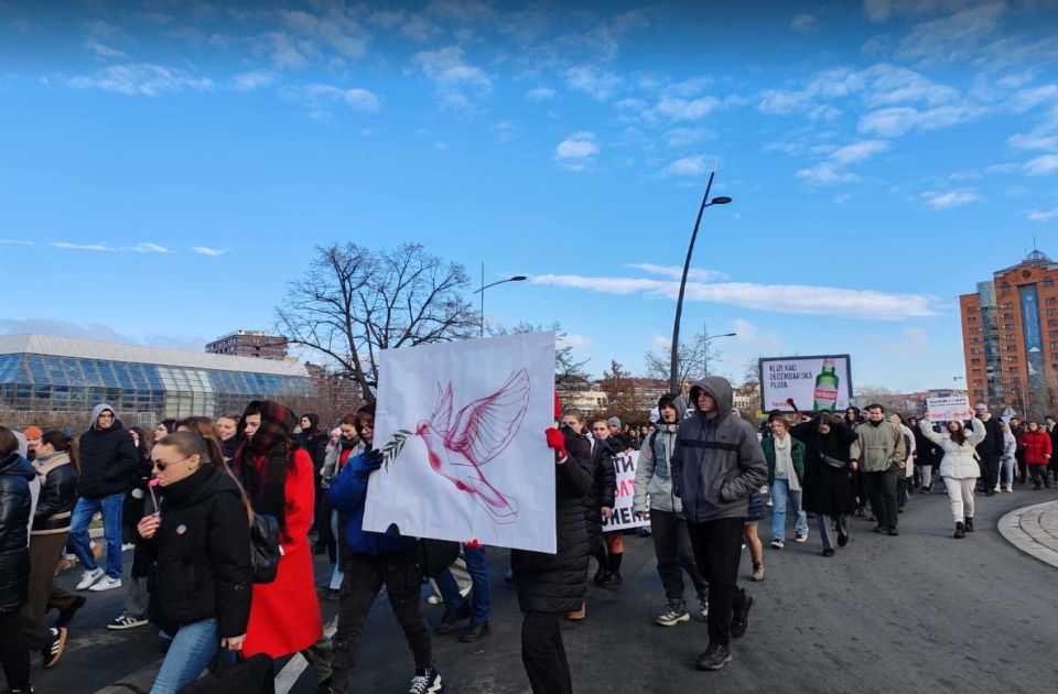 "Prijateljski" razgovori sa agentima BIA: Šta studenti u blokadama i roditelji treba da znaju?