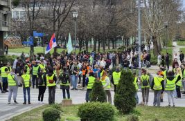 FOTO: Studenti idu do MUP-a: Policija da radi svoj posao nekorumpirano i pravedno