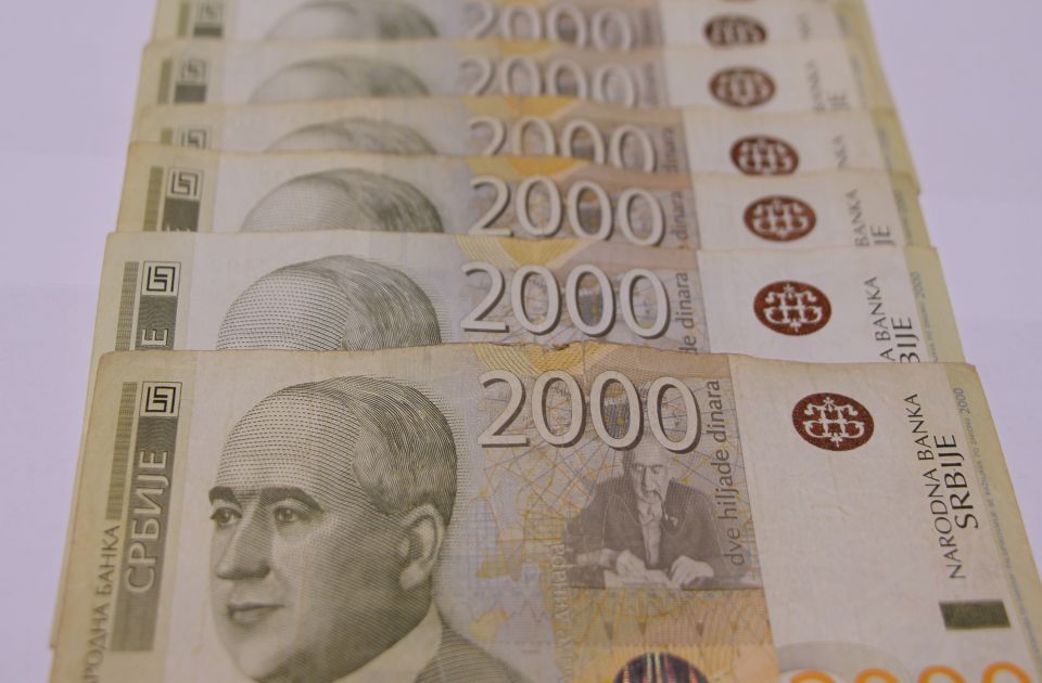 Skupština usvojila zakon o isplati 5.000 dinara pomoći mladima od 16 do 29 godina 