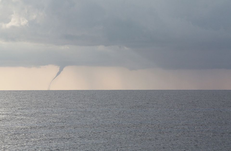 FOTO, VIDEO: Tornado, jaka kiša i grad u Italiji i Sloveniji, upozorenje na nevreme u Hrvatskoj