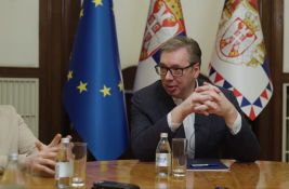 VIDEO Vučić sa četvoro studenata: Očekivao sam da će fakulteti preuzeti na sebe smanjenje školarina