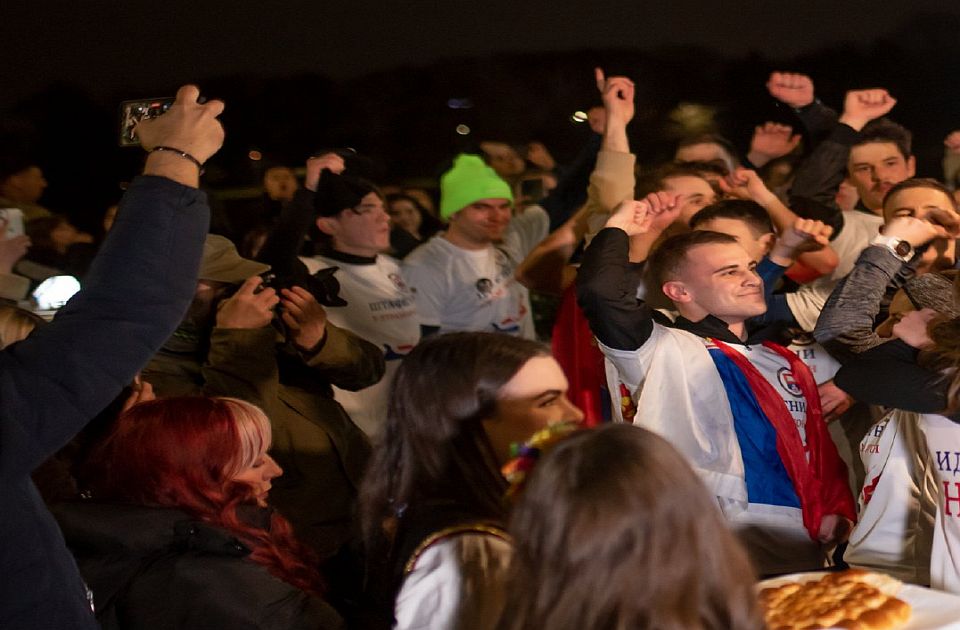 VIDEO Niš dočekuje studente: "Oličenje ste boraca za pravednu zemlju"