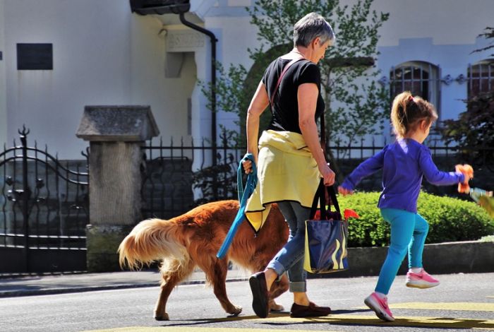 Deca u Finskoj pomažu penzionerima tokom praznika