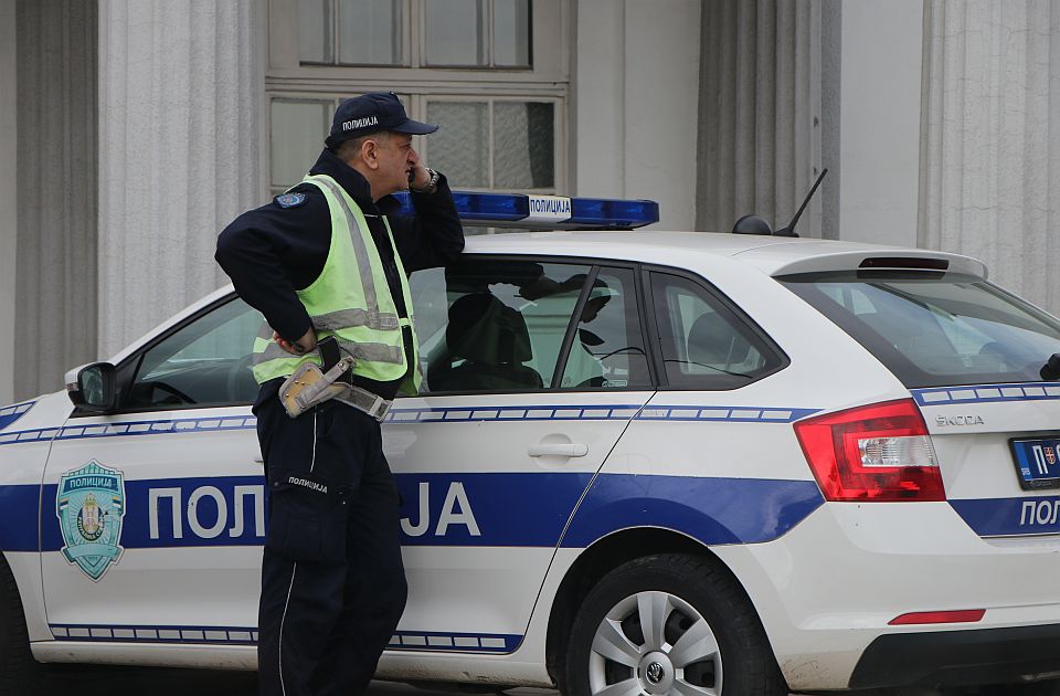 Novosadska policija zadržala jednog vozača jer je vozio uprkos zabrani
