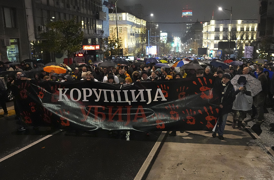 VIDEO Održan protest u Beogradu: Zahtevi će biti predati Narodnoj skupštini