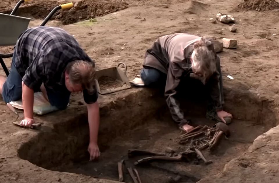 VIDEO: Danski arheolozi otkrili pedeset skeleta iz doba vikinga 