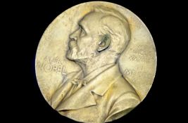 Ruski Nobelovac prodaje svoju medalju na aukciji, novac ide za pomoć ukrajinskim izbeglicama 